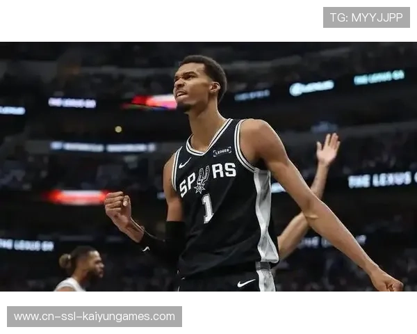 NBA年度防守球员评选：文班亚马凭借场均3.5盖帽强势当选。，2020nba防守球员排行榜